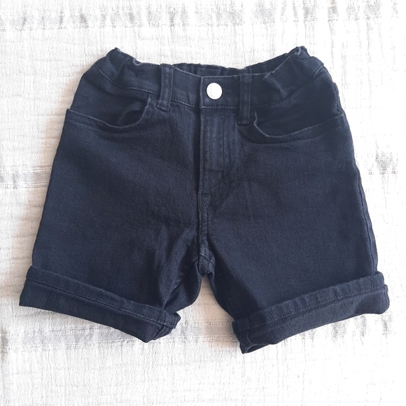 H&M Black Denim Shorts size 4-5 years - Picture 3 of 10
